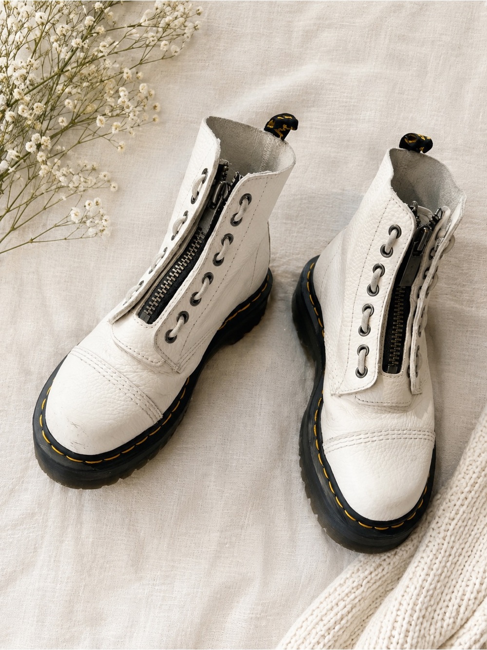 Dr. Martens Sinclair White Milled Nappa Platform Boots Size 8 (k1)